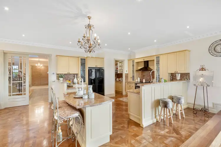 Fifth view of Homely house listing, 8 Balonne Close, Taylors Lakes VIC 3038