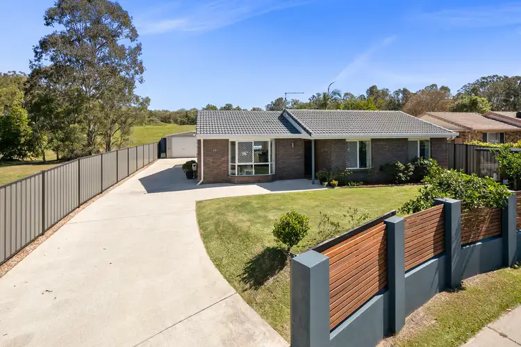 16 Terrier Court, Redland Bay QLD 4165