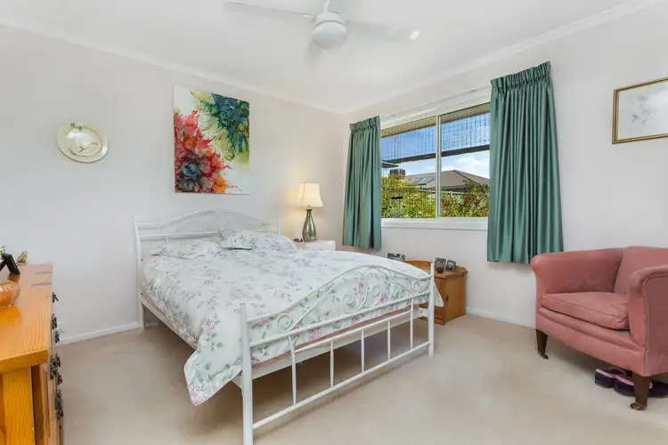 Fifth view of Homely house listing, 2 Arrawalli Avenue, Ascot VIC 3551