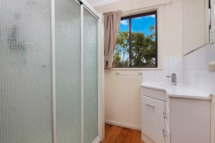 Fifth view of Homely house listing, 2 Craig Street, Long Gully VIC 3550