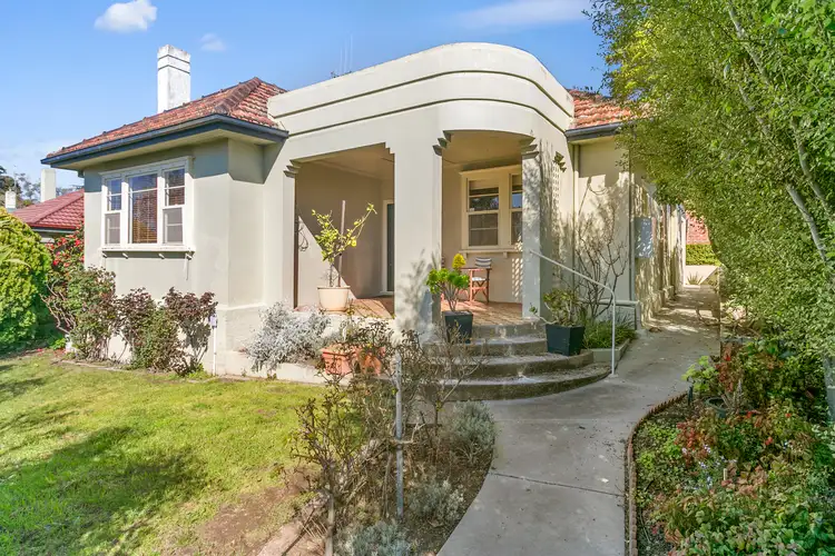 2 Echuca Street, Quarry Hill VIC 3550