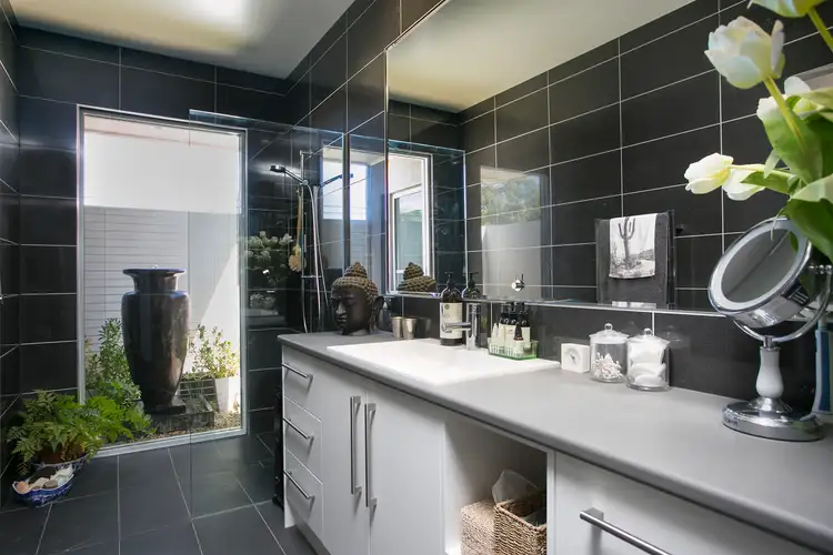 Seventh view of Homely house listing, 7 Alana Court, Marong VIC 3515