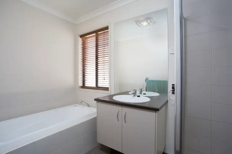 Fourth view of Homely house listing, 32 Londonderry Way, Epsom VIC 3551