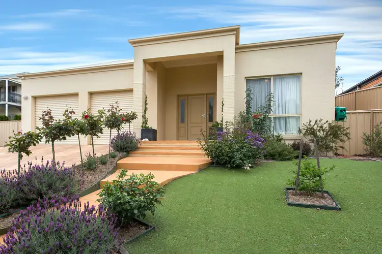 6 Devon Close, Strathdale VIC 3550