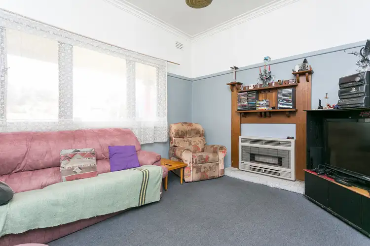 Third view of Homely house listing, 5 Duncan Street, Long Gully VIC 3550