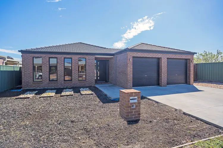 8 Kensington Grove, North Bendigo VIC 3550