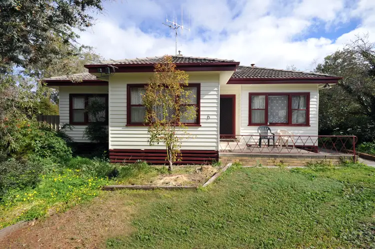 6 Collins Court, Kennington VIC 3550