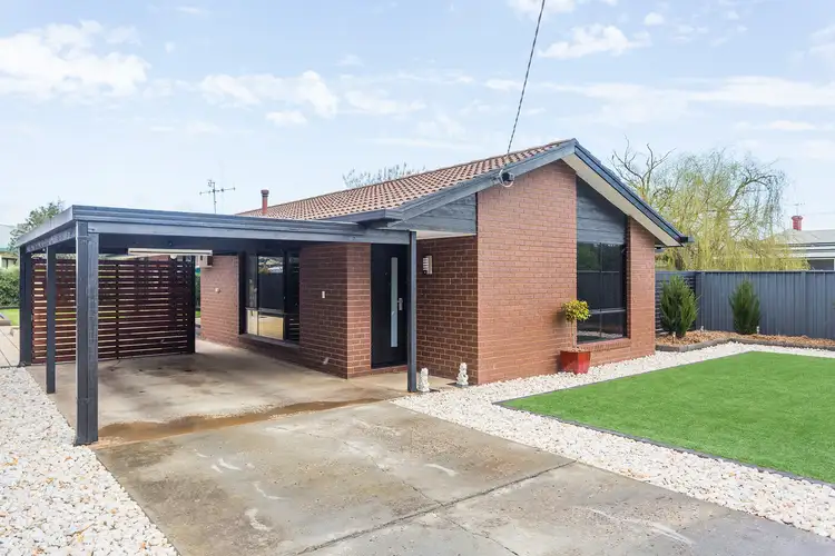 5 Hall Street, White Hills VIC 3550