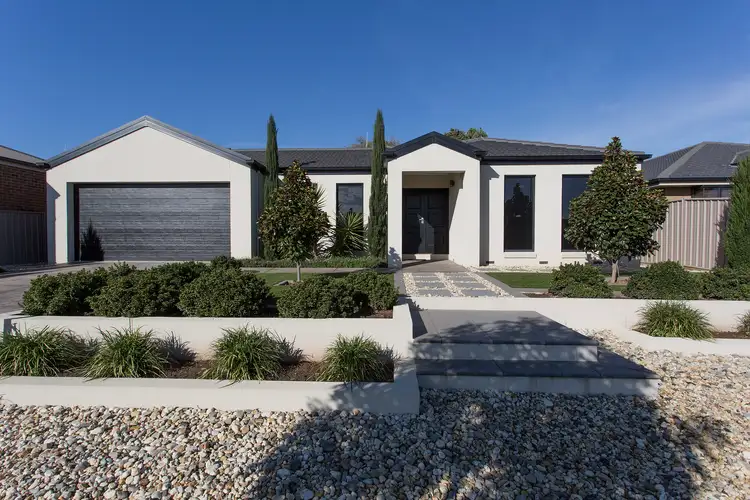 6 Marlo Court, Strathdale VIC 3550