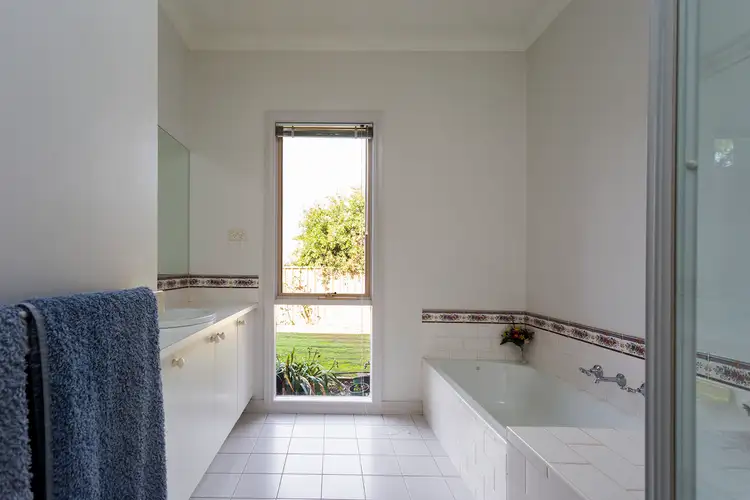 Seventh view of Homely house listing, 4 Campaspe Mews, Strathdale VIC 3550