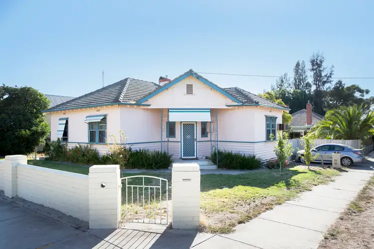 113 Carpenter Street, Quarry Hill VIC 3550