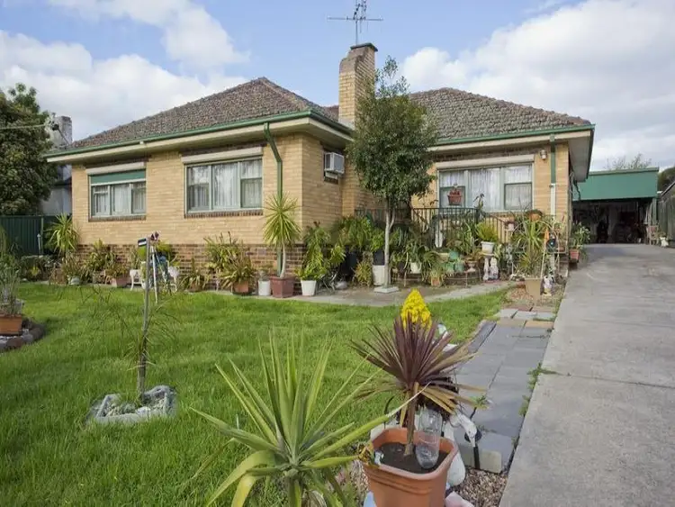 321 High Street, Kangaroo Flat VIC 3555