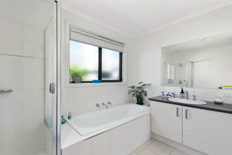 Fourth view of Homely townhouse listing, 2/28A Ophir Street, Golden Square VIC 3555
