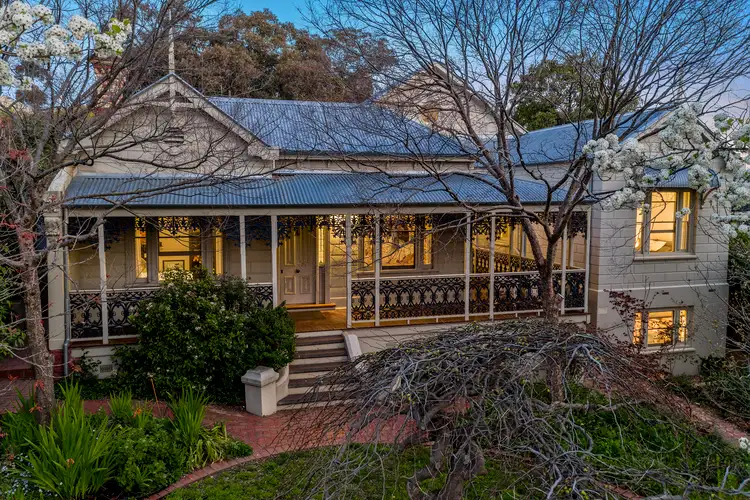 15 Hamlet Street, Quarry Hill VIC 3550