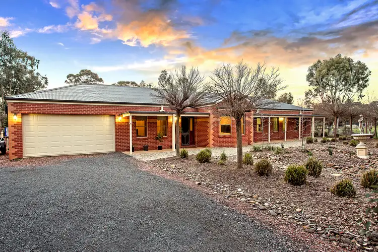 7 Leslie Place, Junortoun VIC 3551