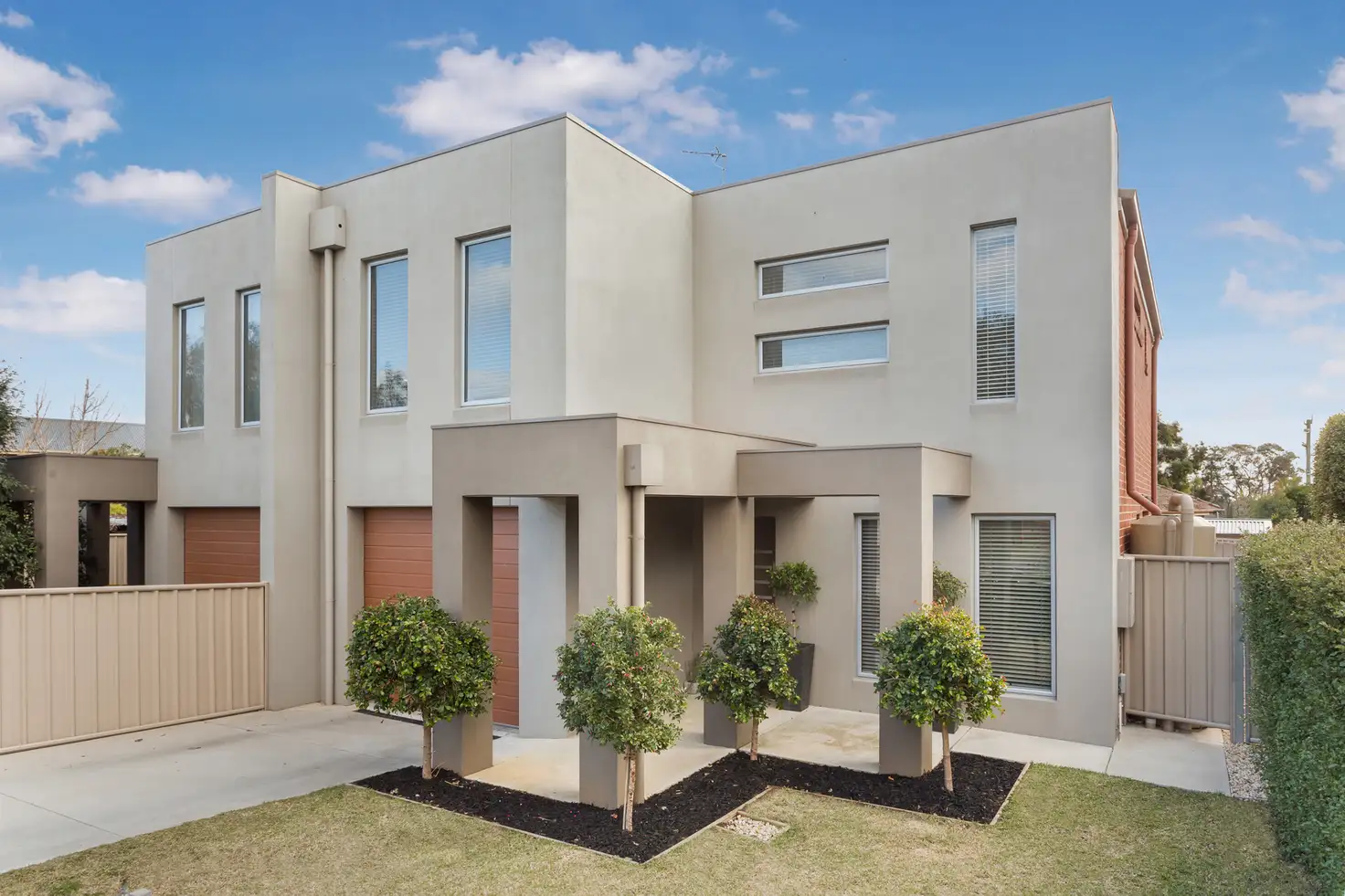 Main view of Homely townhouse listing, 2/13 Fox Street, East Bendigo VIC 3550