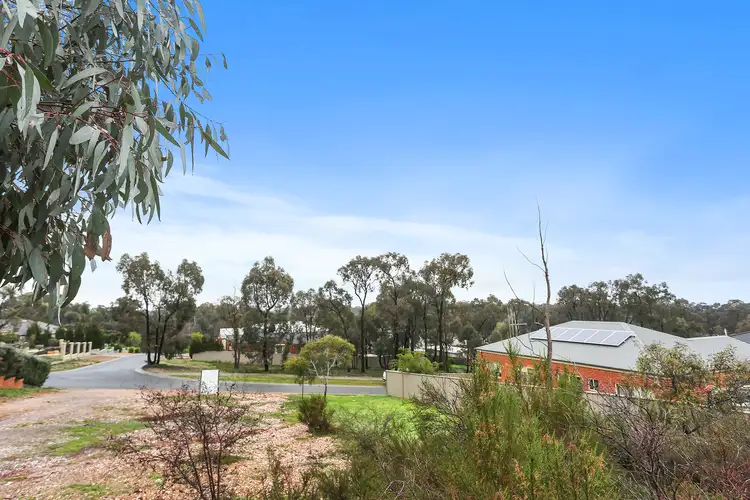 30 Weatherby Drive, Strathdale VIC 3550