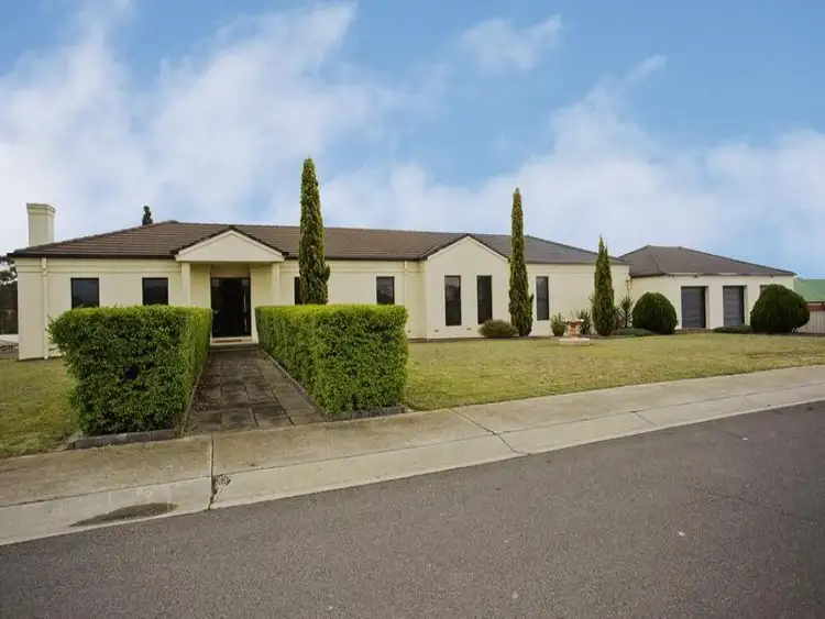 4 Jackman Court, Golden Square VIC 3555