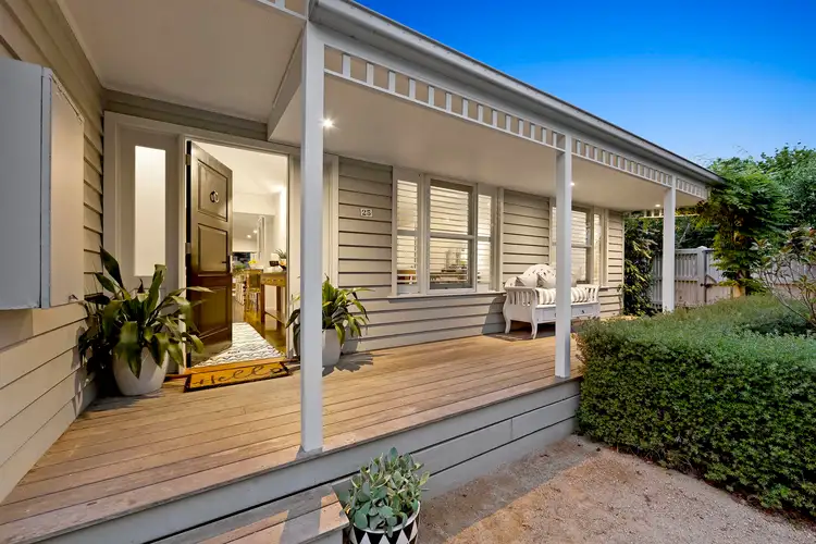 25 Kolora Crescent, Mount Eliza VIC 3930