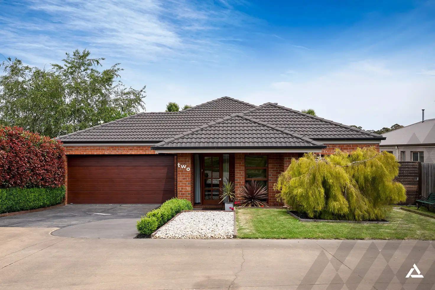 Main view of Homely house listing, 2 Oberon Place, Drouin VIC 3818