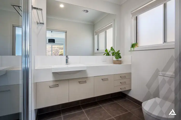 Sixth view of Homely house listing, 13 Ruby Close, Warragul VIC 3820