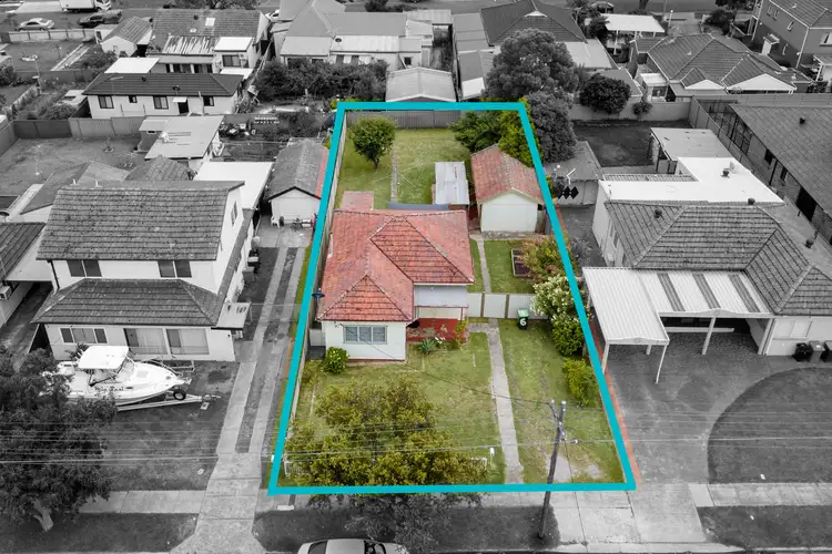 6 Russell Street, Greenacre NSW 2190
