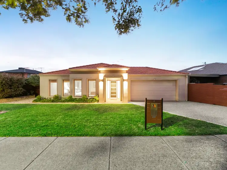 4 Eva Florence Way, Narre Warren South VIC 3805