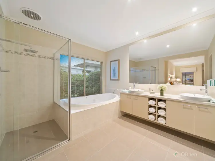 Fifth view of Homely house listing, 4 Eva Florence Way, Narre Warren South VIC 3805