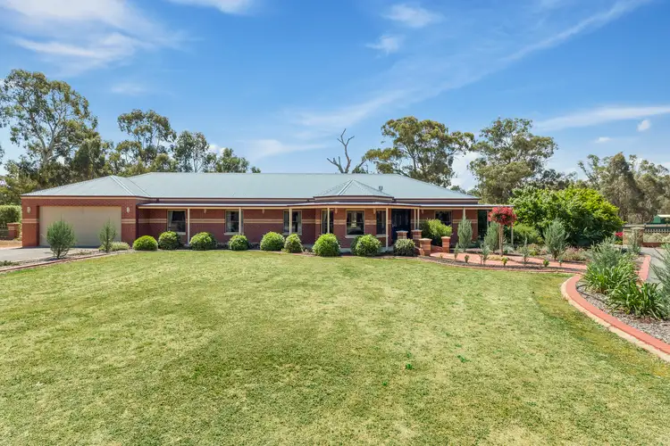 33 Homebush Drive, Junortoun VIC 3551