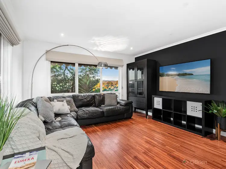Second view of Homely house listing, 5 Evonne Court, Endeavour Hills VIC 3802