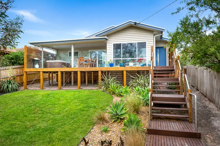 15 Chapman Avenue, Seaford VIC 3198