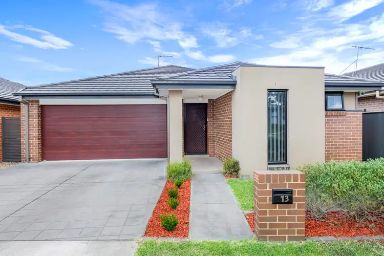 13 Corrigan Street, Ropes Crossing NSW 2760