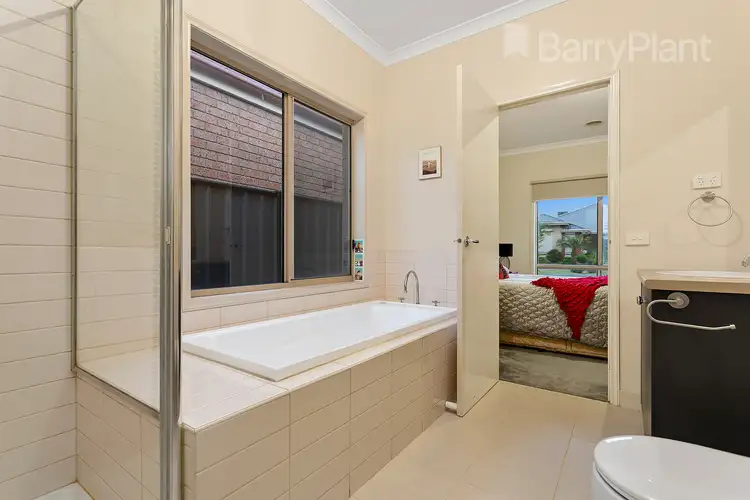 Sixth view of Homely house listing, 5 Crewe Lane, Craigieburn VIC 3064