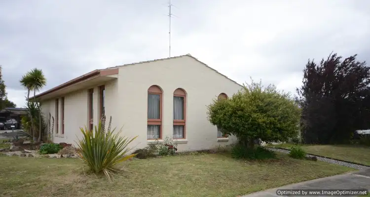 Second view of Homely house listing, 7 Allison Court, Bairnsdale VIC 3875