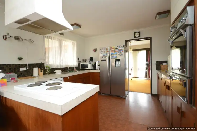 Seventh view of Homely house listing, 7 Allison Court, Bairnsdale VIC 3875