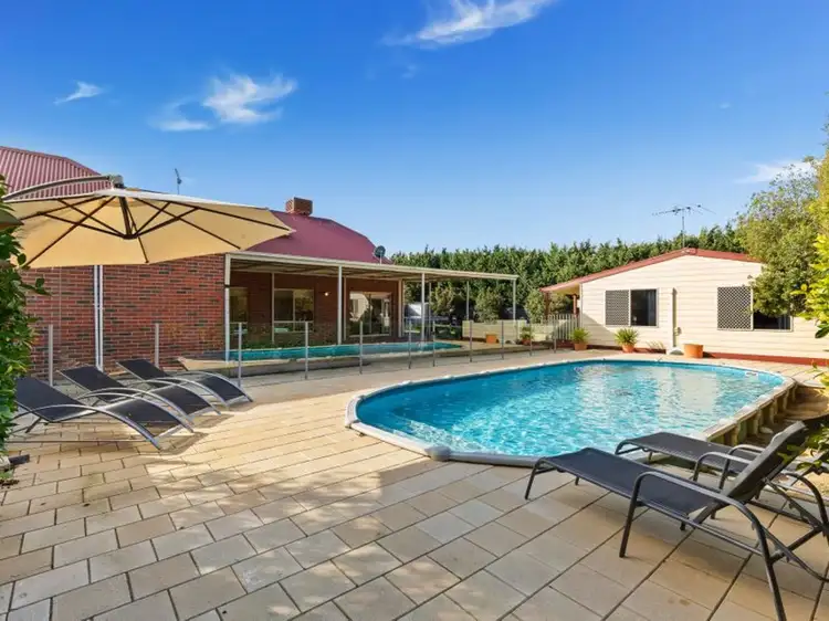 14 Harmony Rise, Mornington VIC 3931