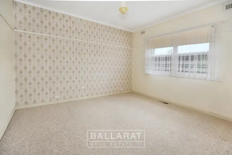 Fifth view of Homely house listing, 152 Gillies Street, Maryborough VIC 3465