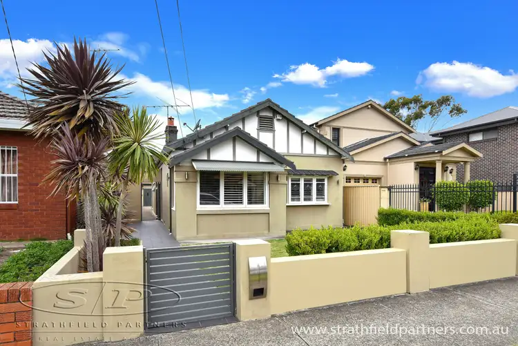 2A Lennartz Street, Croydon Park NSW 2133
