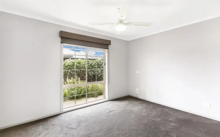 Fifth view of Homely unit listing, 2/114 Holdsworth Road, North Bendigo VIC 3550
