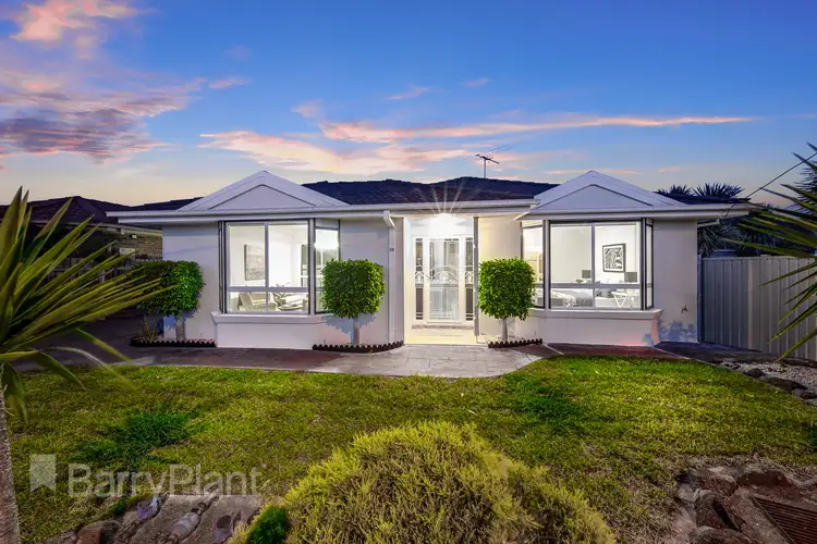 Main view of Homely unit listing, 1/38 Driscolls Road, Kealba VIC 3021