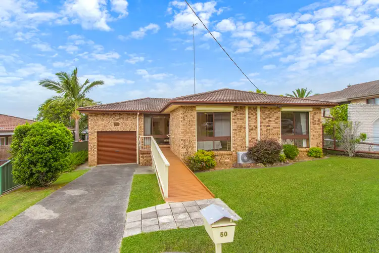50 Dampier Boulevarde, Killarney Vale NSW 2261
