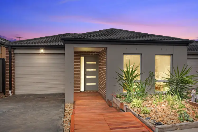 35 Kensley Circuit, Craigieburn VIC 3064