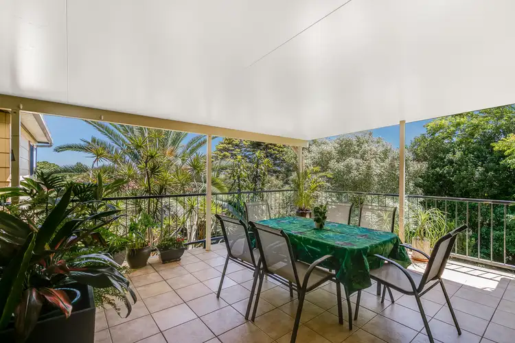 4 Hilltop Crescent, Blue Mountain Heights QLD 4350