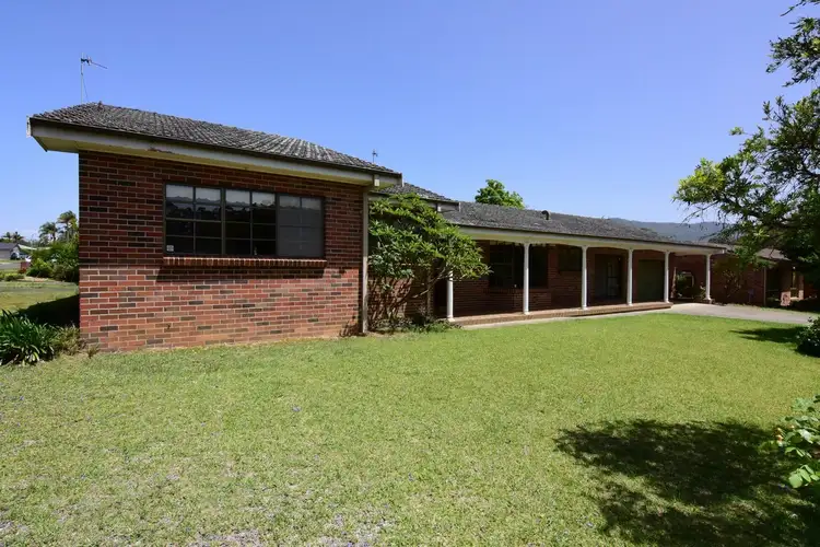 25 Jasmine Drive, Bomaderry NSW 2541