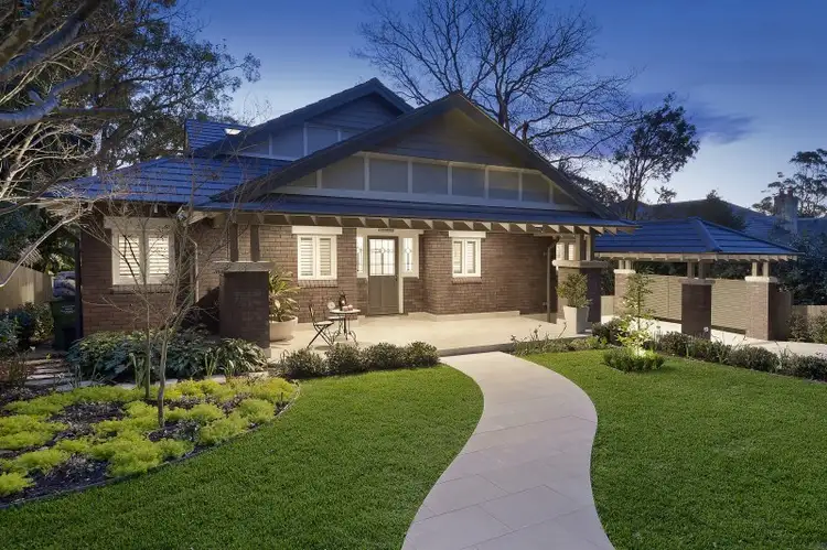 10 Clermiston Avenue, Roseville NSW 2069