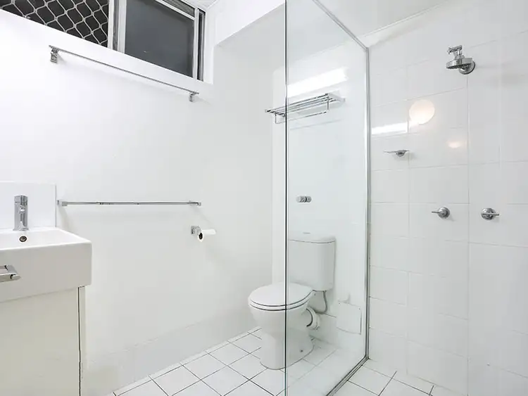 Sixth view of Homely unit listing, 1/5 Westerham Street, Taringa QLD 4068