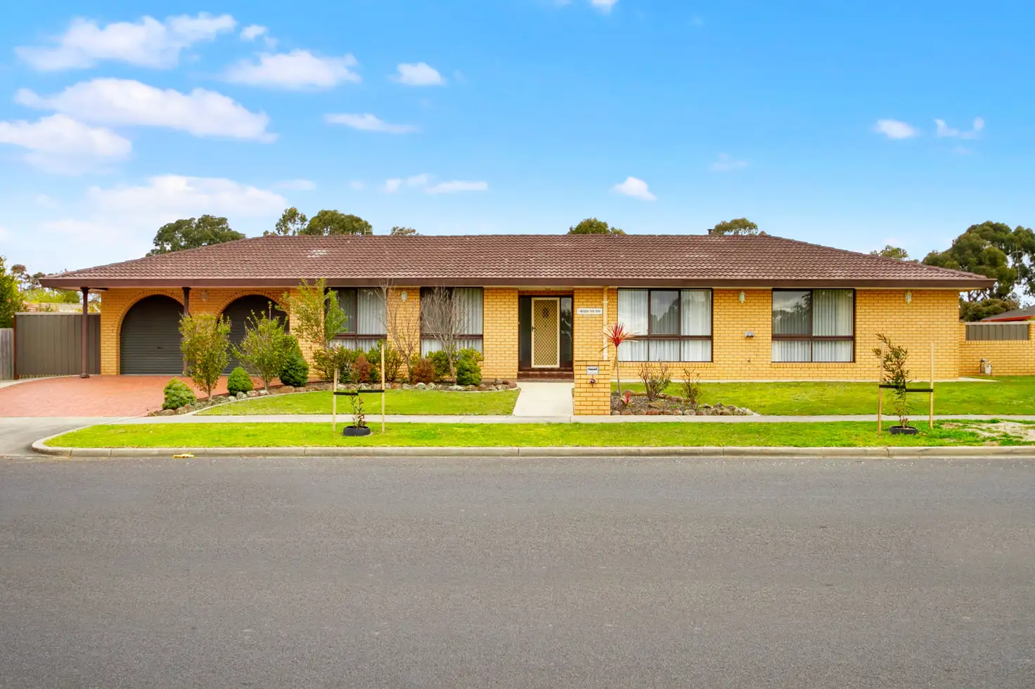 Main view of Homely house listing, 1 Meadow Park Drive, Traralgon VIC 3844