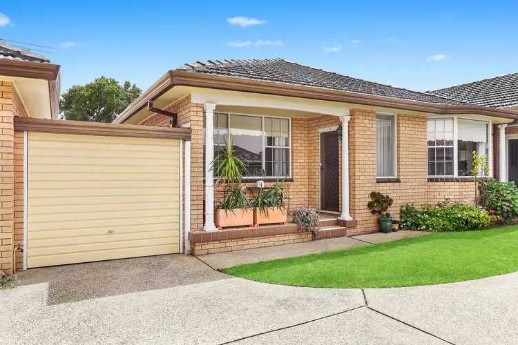 Main view of Homely villa listing, 4/52 Chuter Avenue, Ramsgate Beach NSW 2217