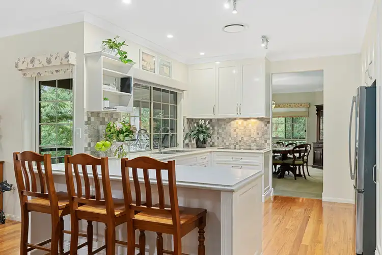 10 Corymbia Lane, Eatons Hill QLD 4037