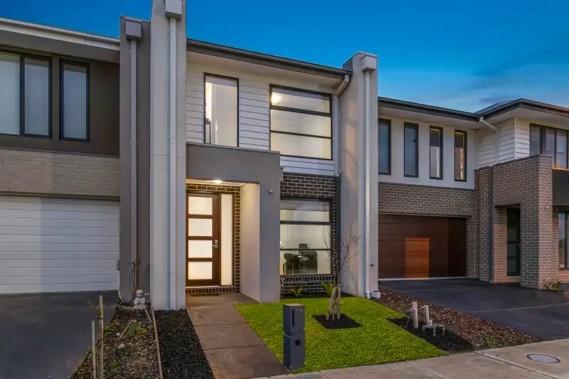 Main view of Homely house listing, 25 Lonarto Avenue, Clyde North VIC 3978